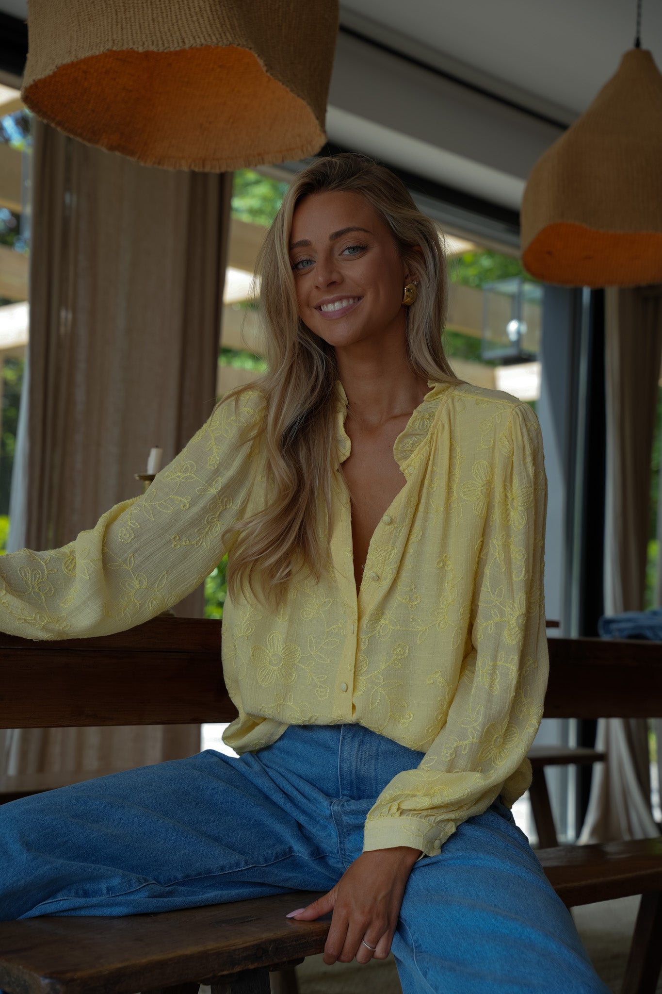 Mina jaune - Blouse brodée