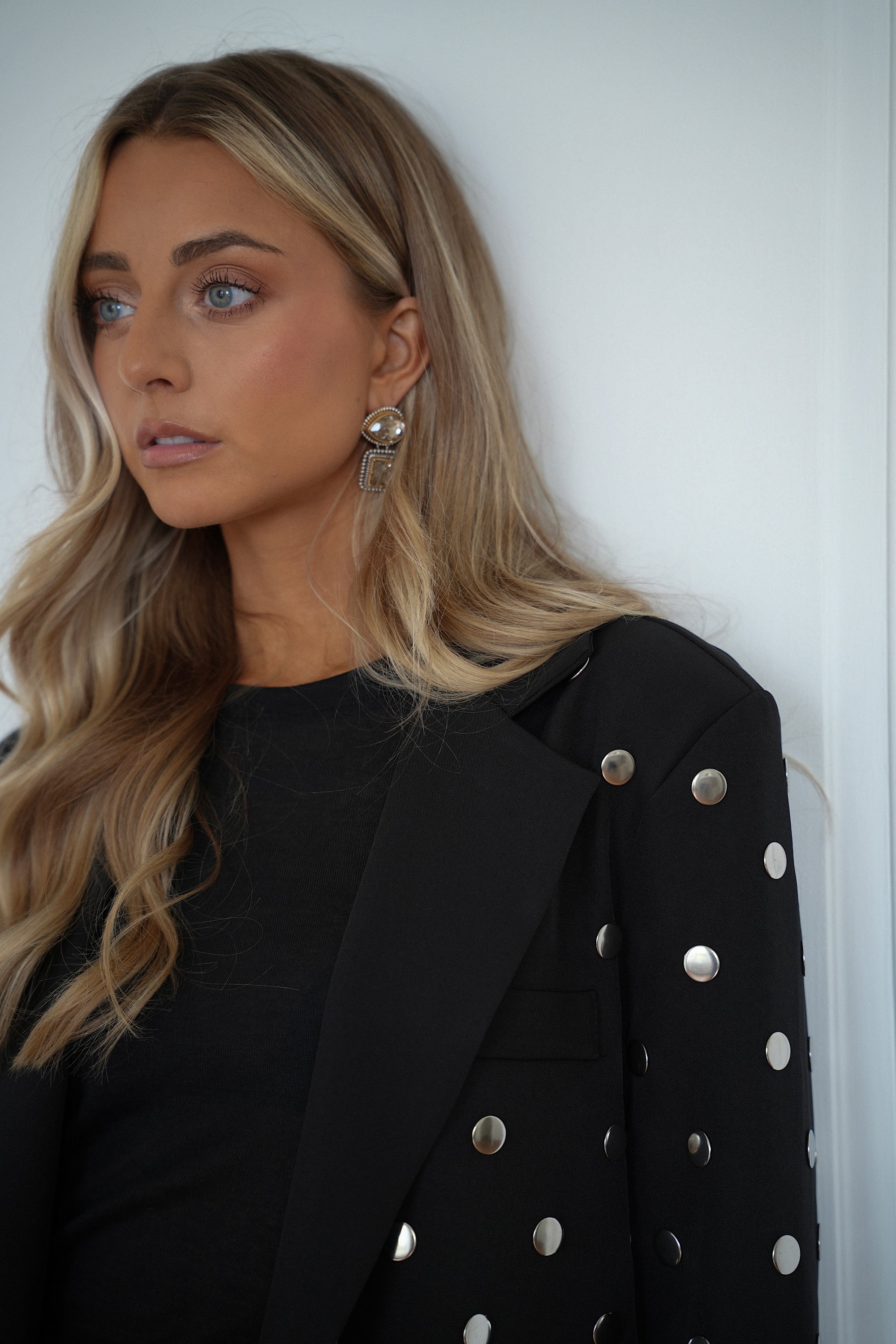 Mily noire - Veste blazer cloutée