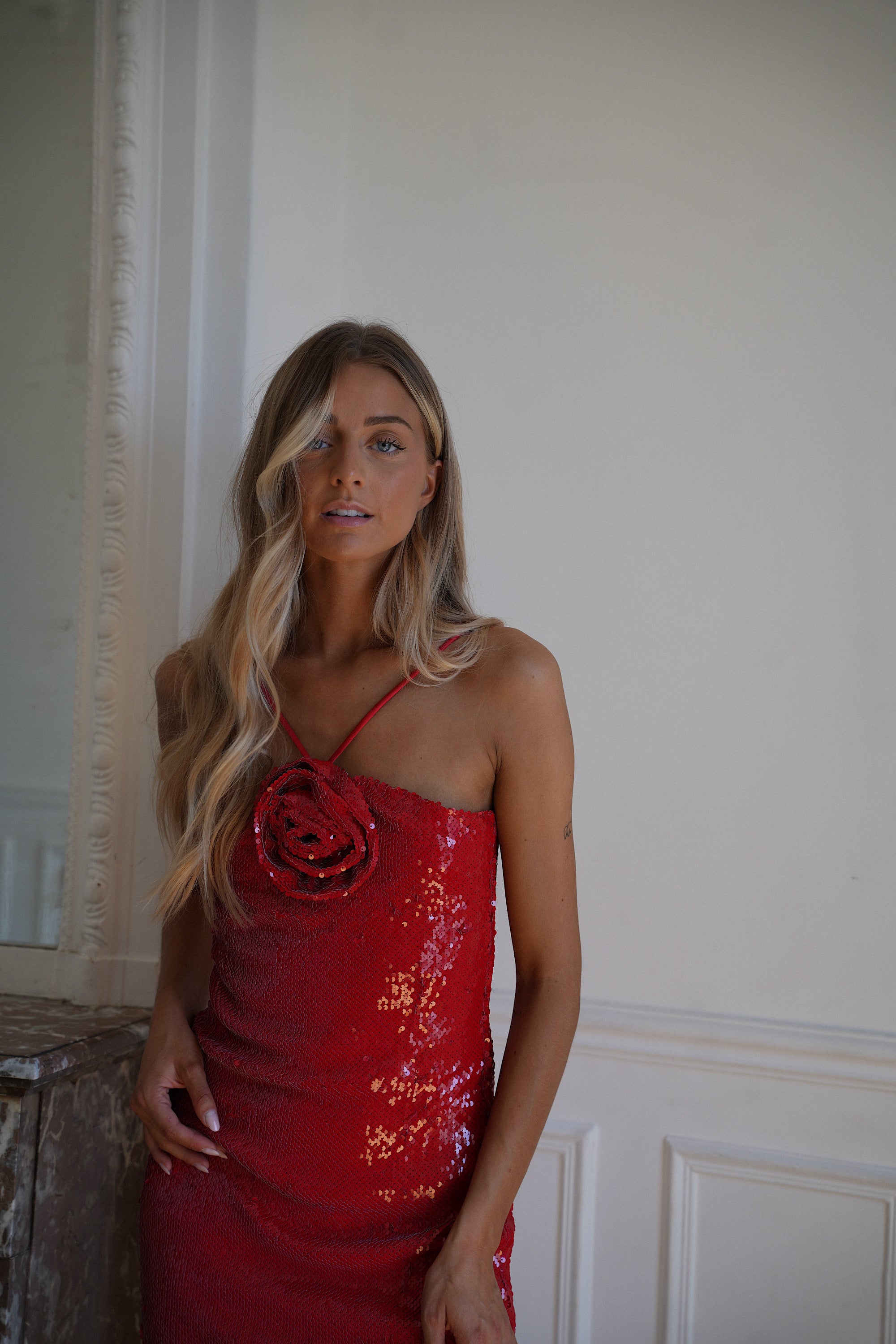 Dora rouge - Robe à sequins