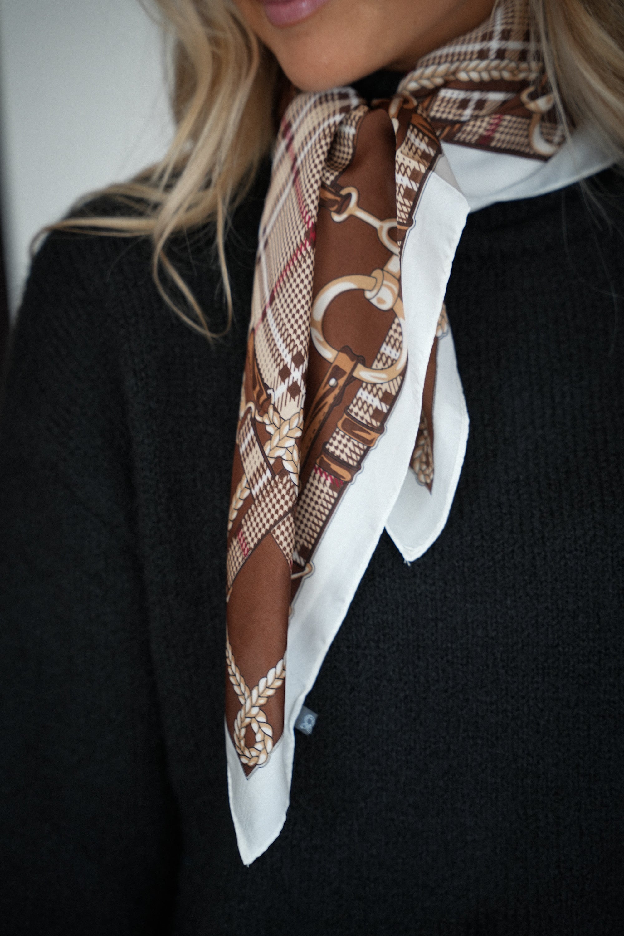 Romy chocolat - Foulard imprimé