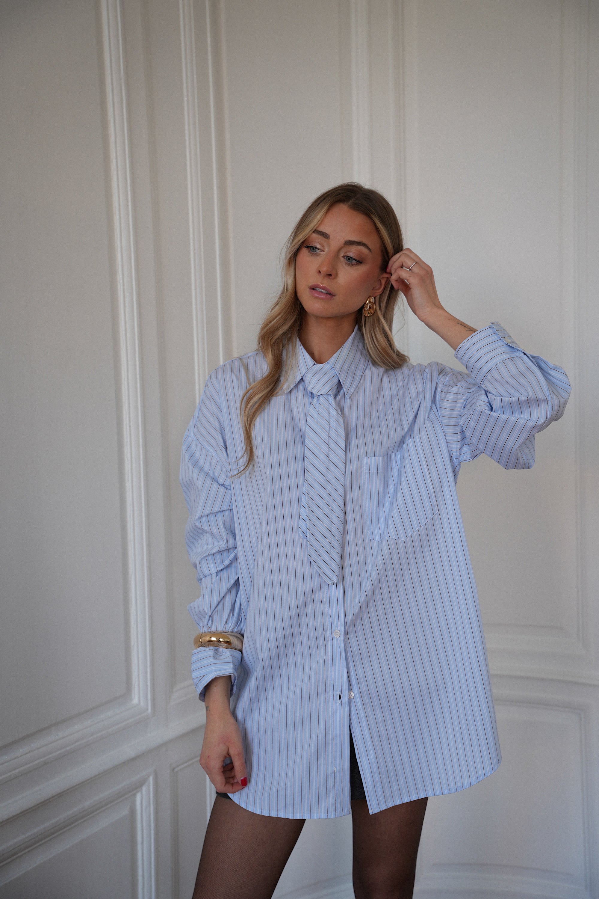 Yasmine bleue - Chemise cravate