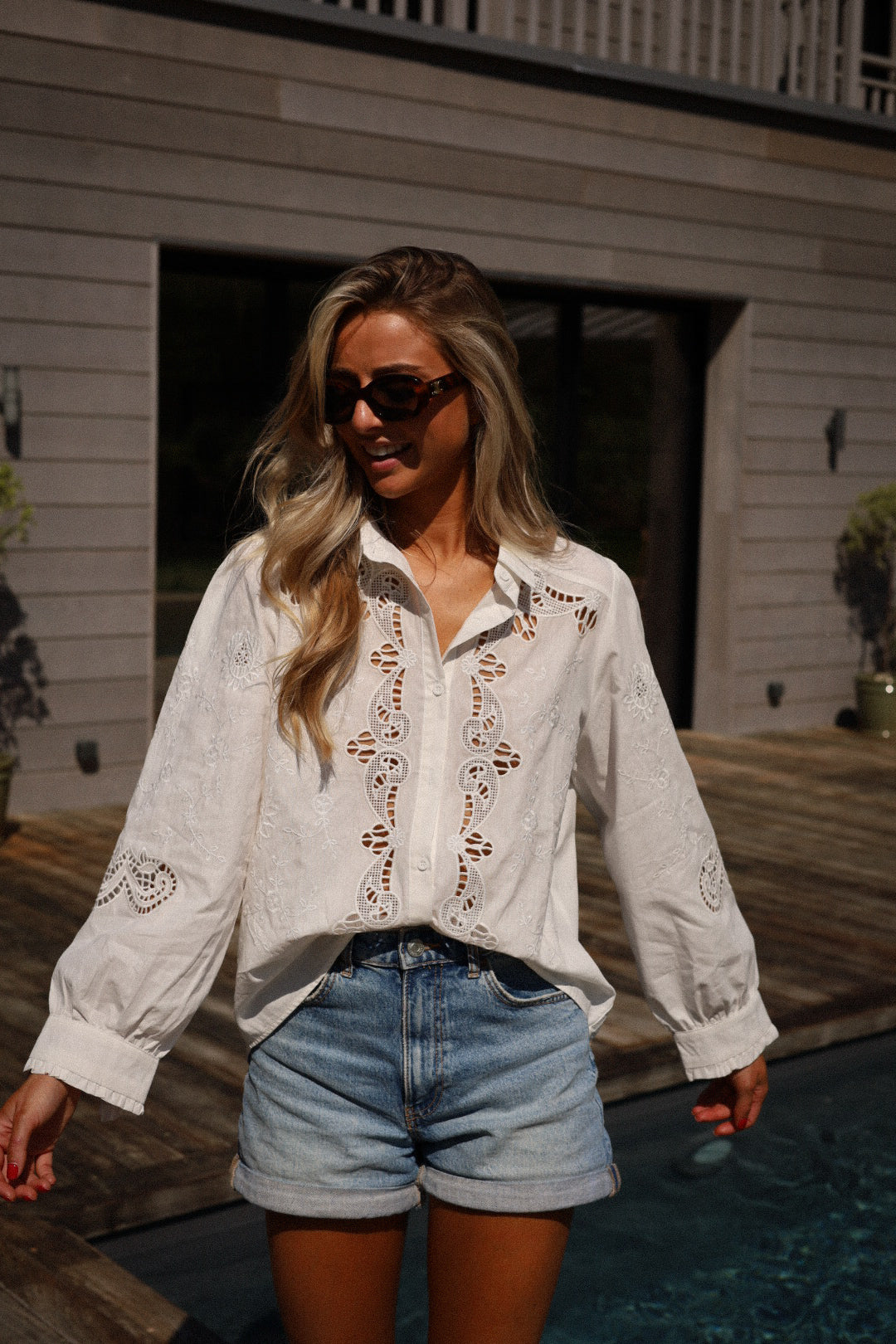 Mulan blanche - Chemise brodée