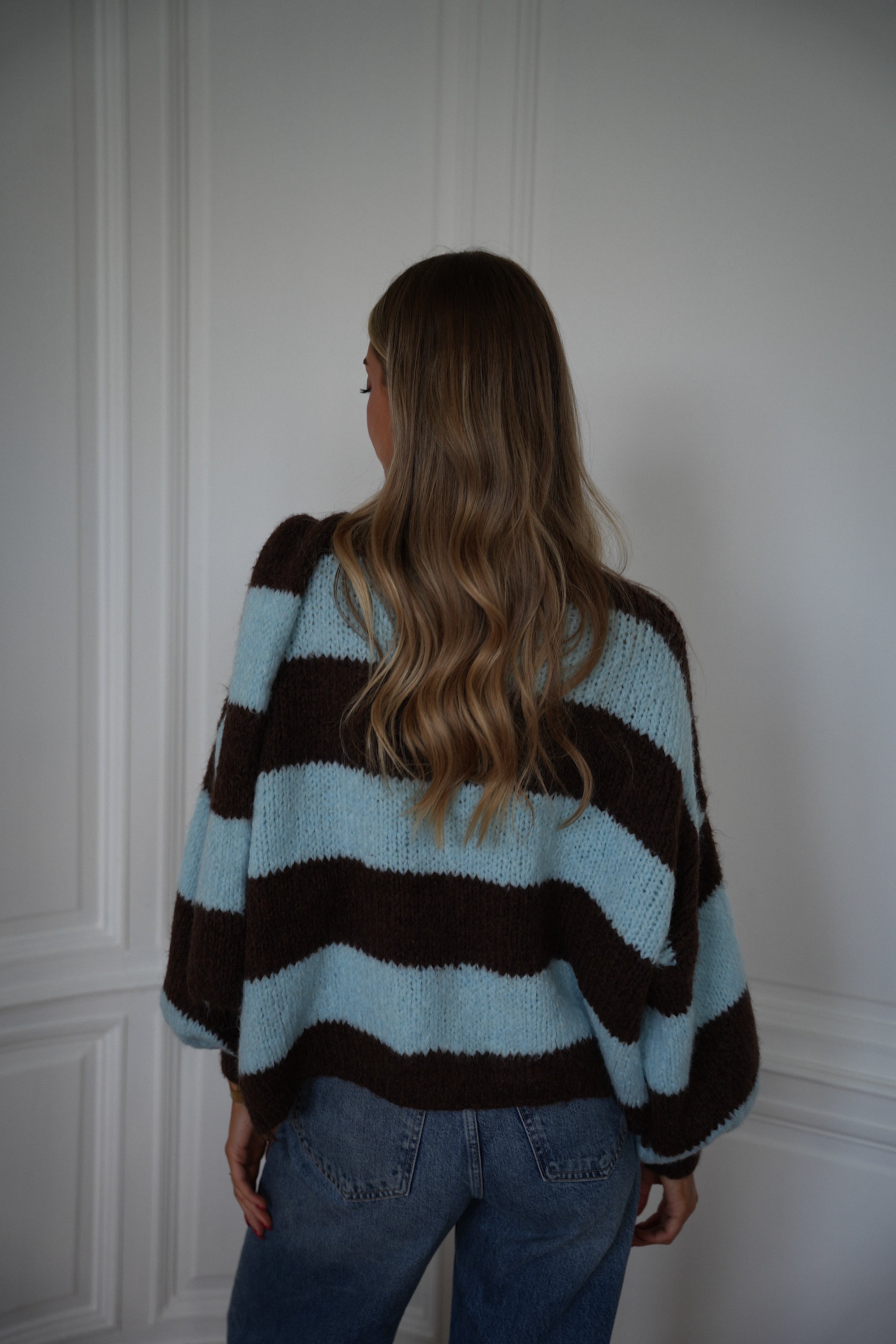 Jasmin bleu/chocolat - Gilet écharpe rayé