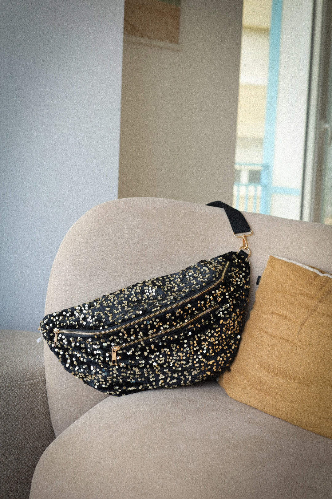 Raquel doré - Sac banane sequins XL