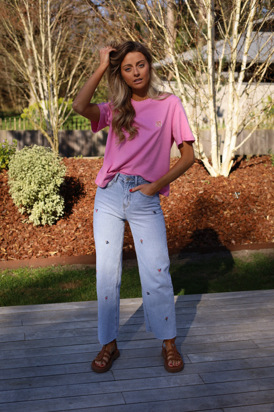 Yasmina rose - T-shirt brodé