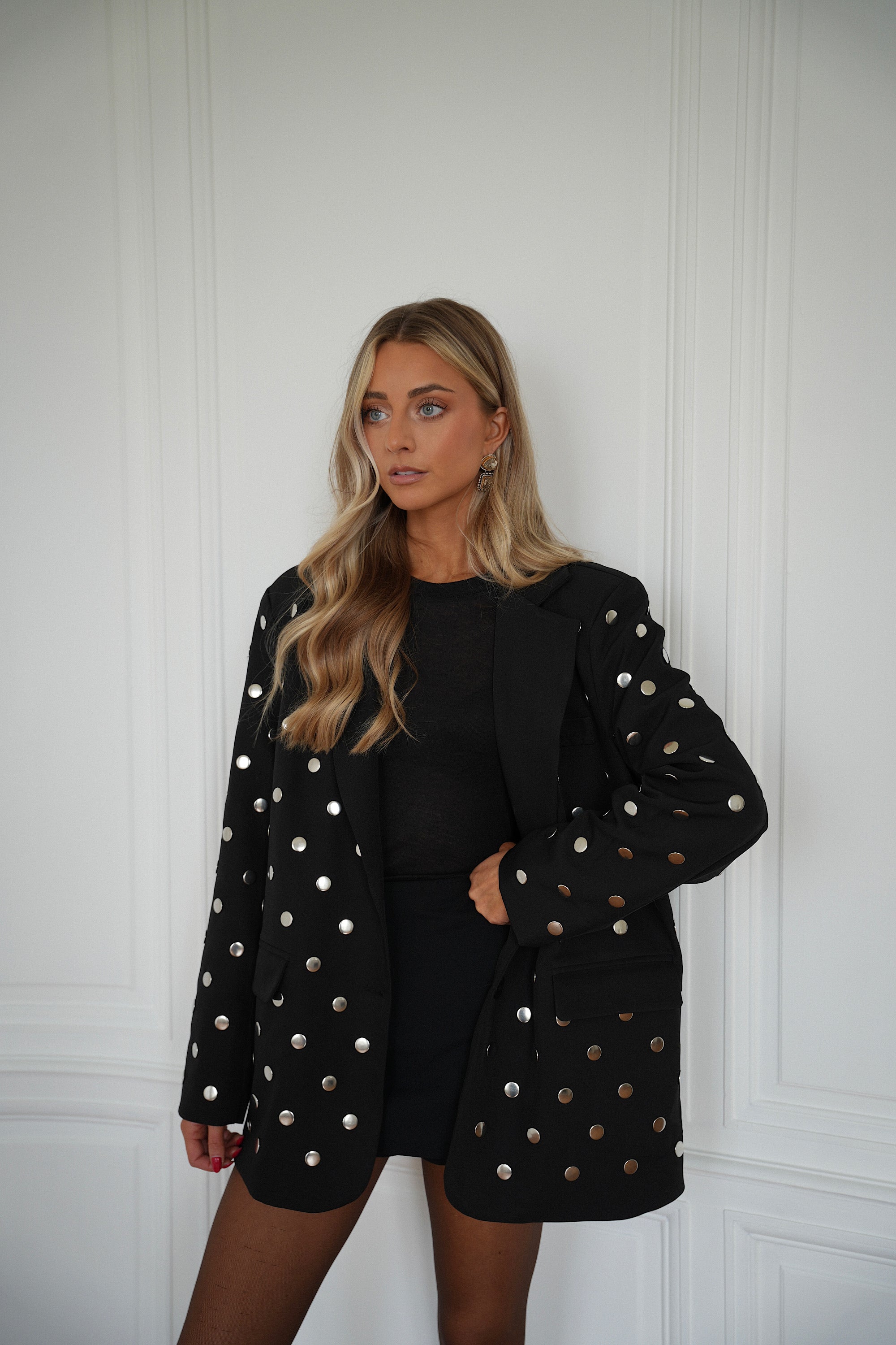 Mily noire - Veste blazer cloutée