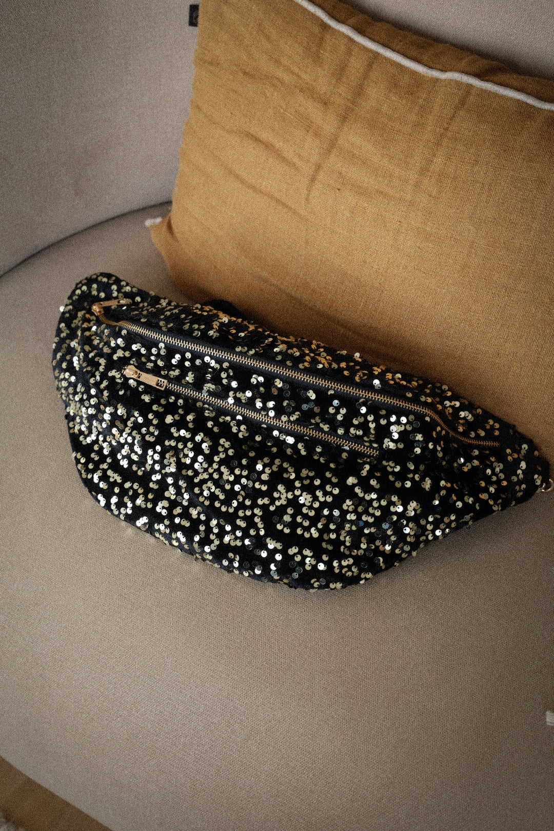 Raquel doré - Sac banane sequins XL