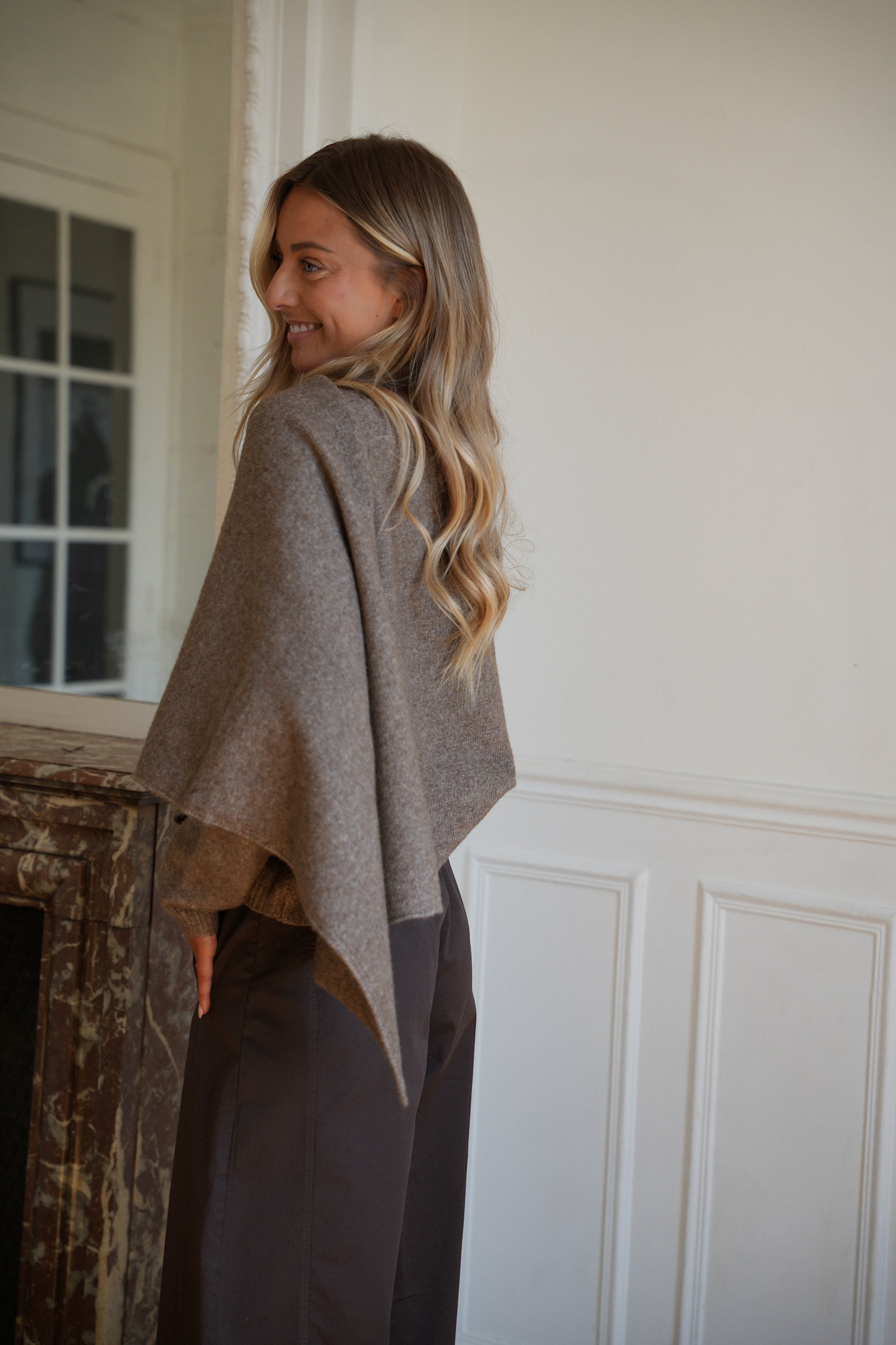 Antonia taupe - Pull cape