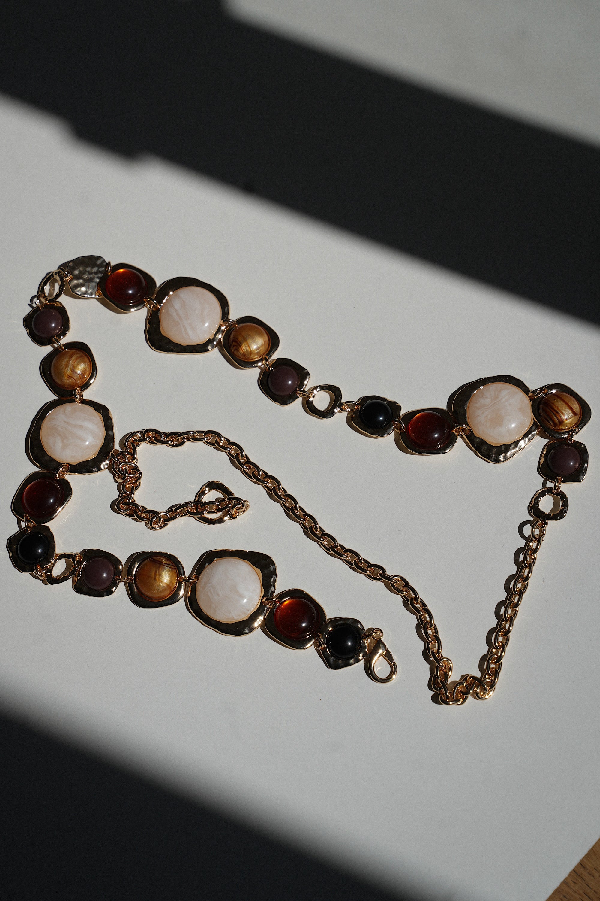 Gelly colorée - Ceinture en pierres