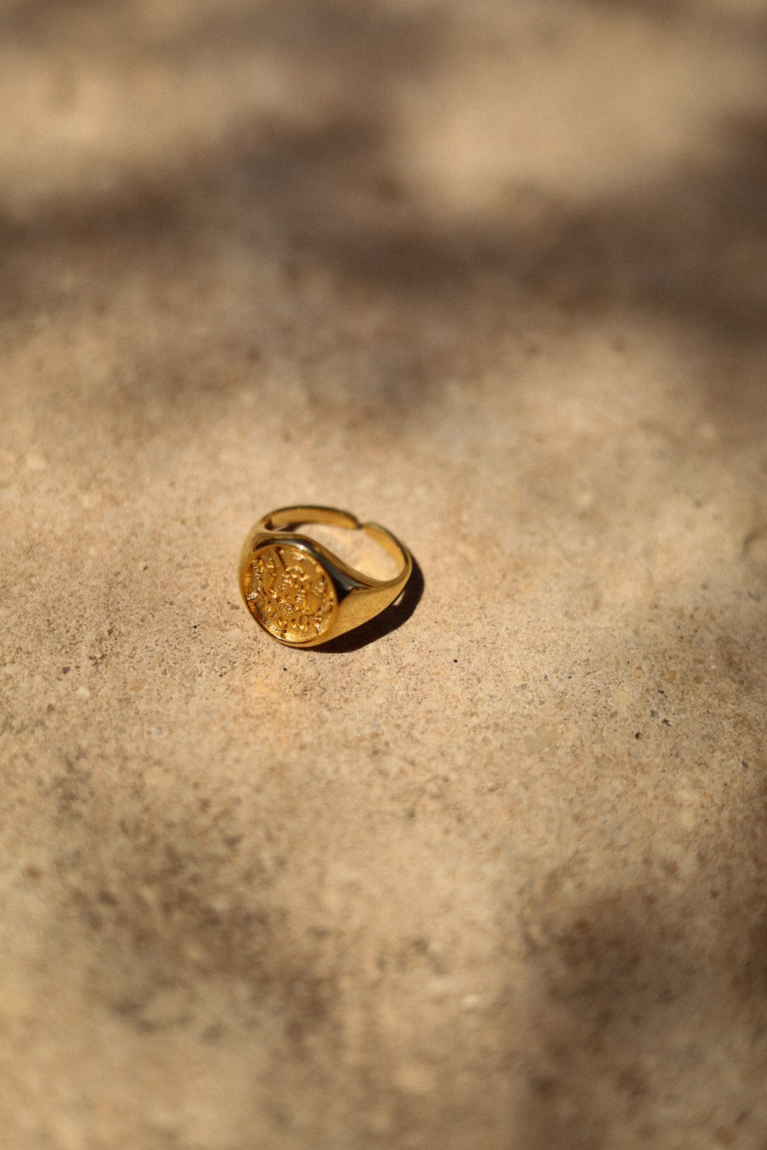 Amellia dorée - Bague acier