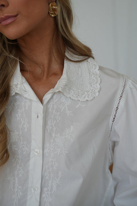 Lucia blanche - Chemise brodée