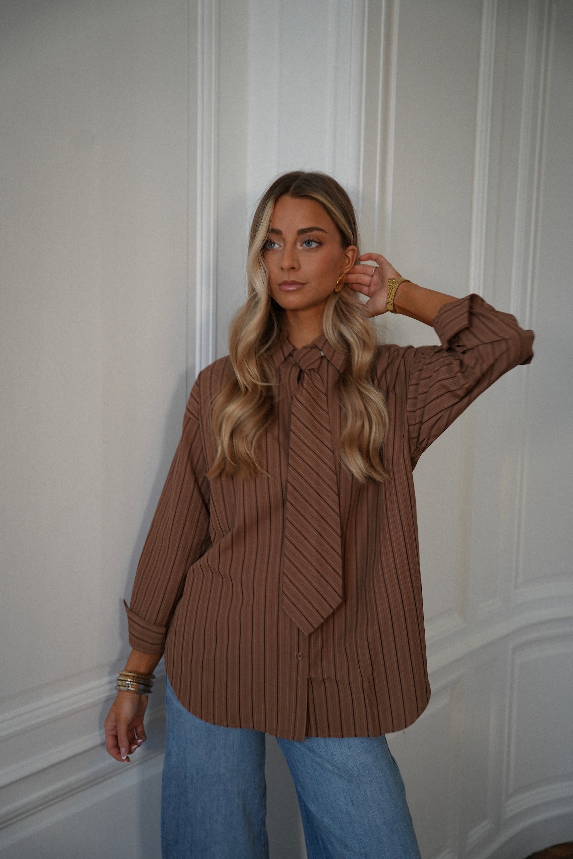 Tina marron - Chemise cravate