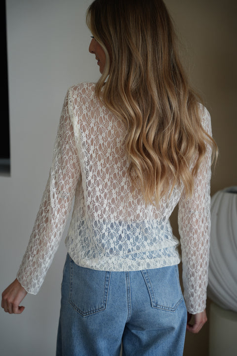 Poleen crème - Blouse dentelle