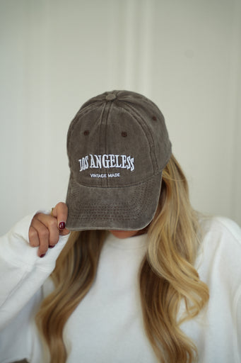 Angele taupe - Casquette brodée