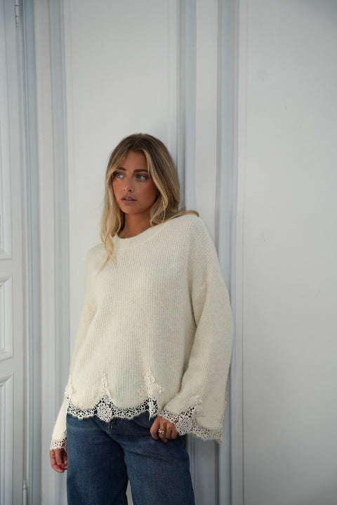 Charlie crème - Pull brodé