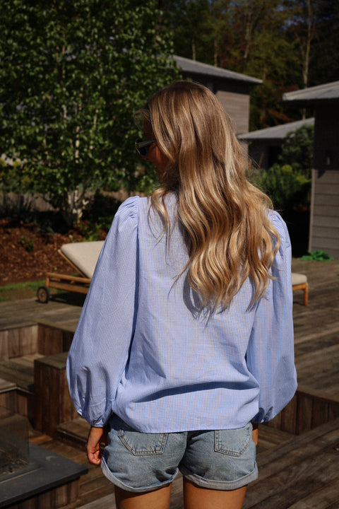 Yvette bleue - Blouse brodée