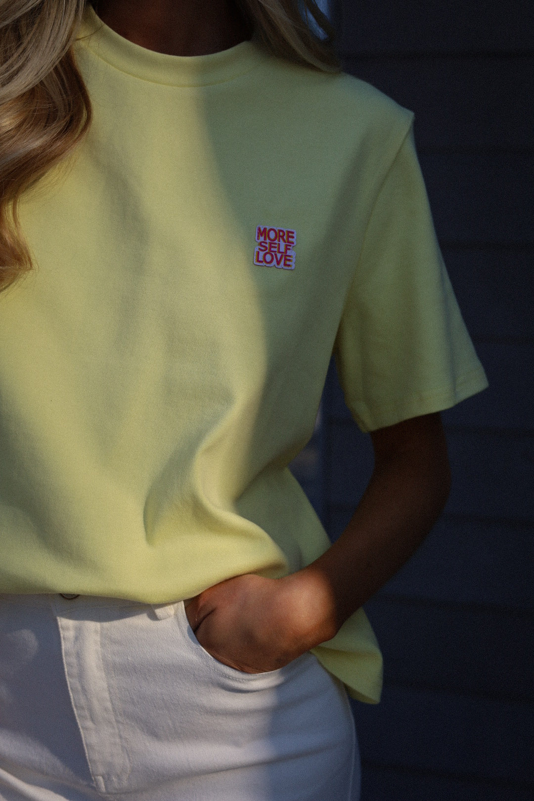 Yasmina jaune - T-shirt brodé