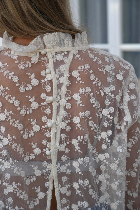 Tifany beige - Blouse brodée