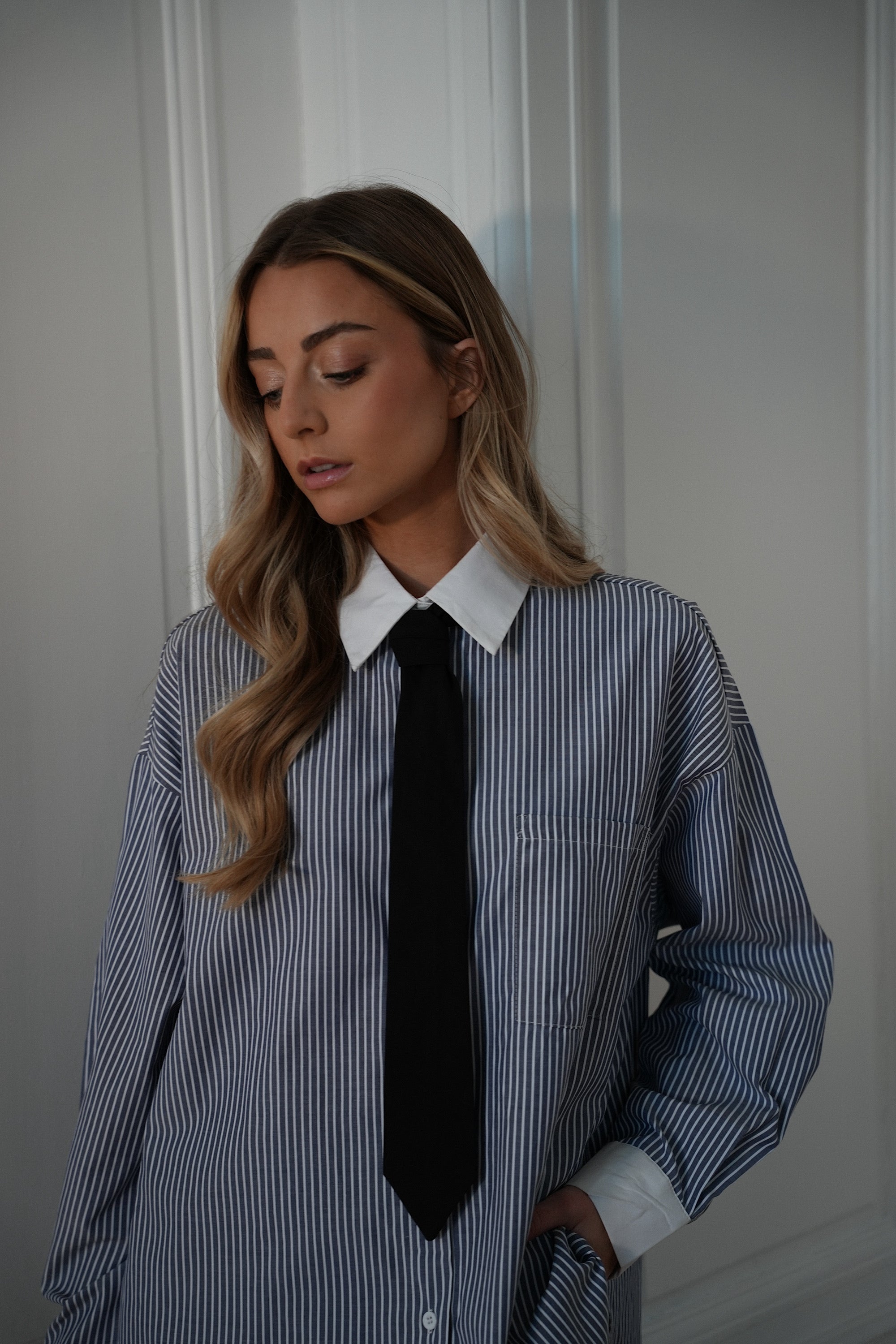 Mary bleue - Chemise cravate