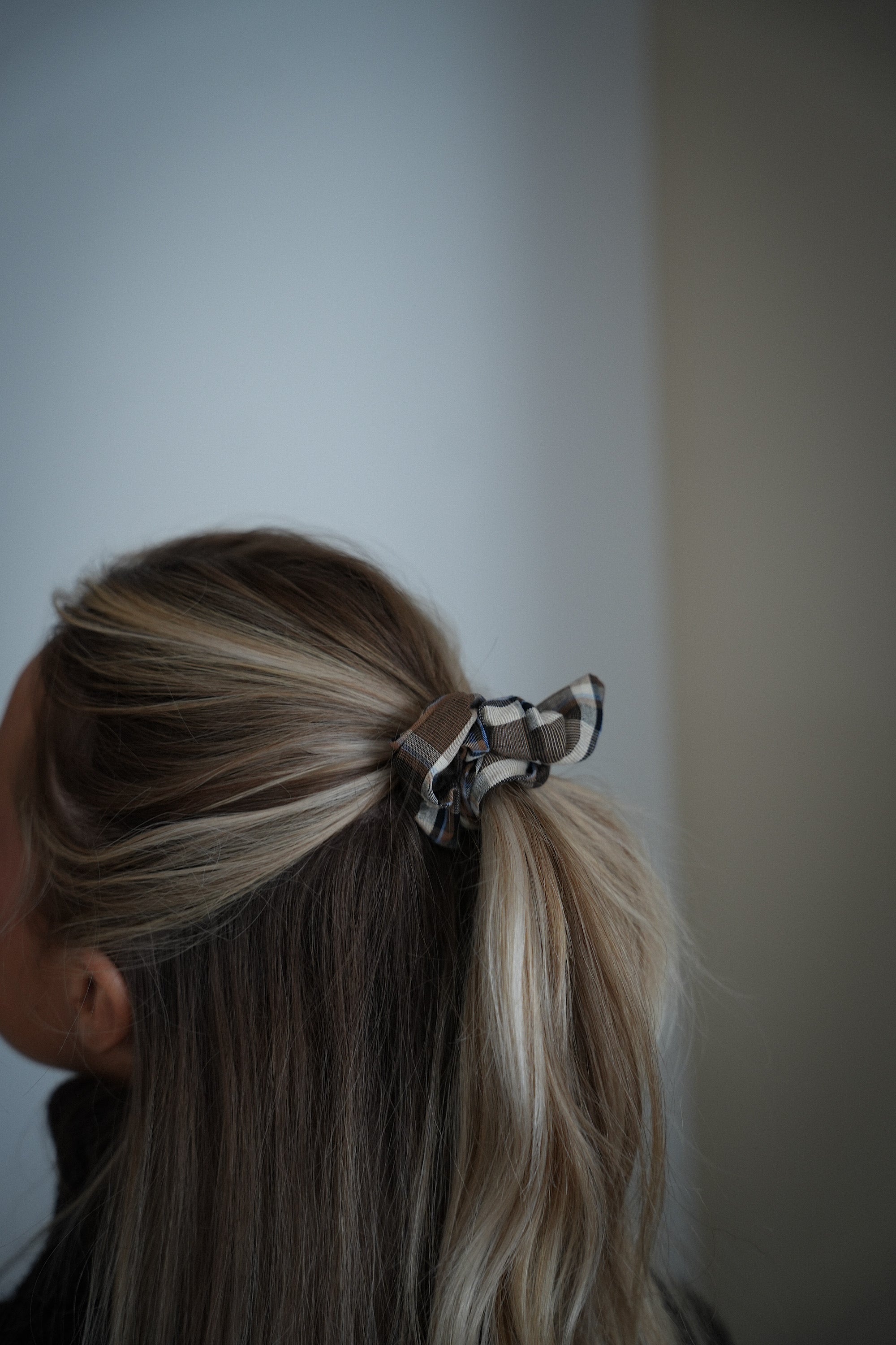 Alise beige - Chouchou à carreaux