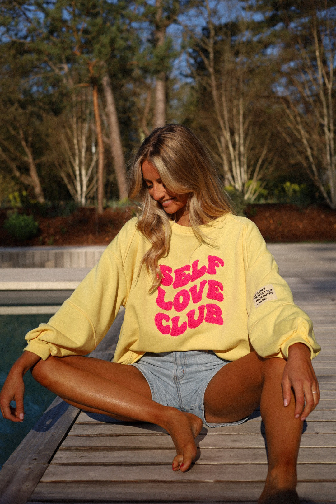 Mona jaune - Sweat-shirt brodé
