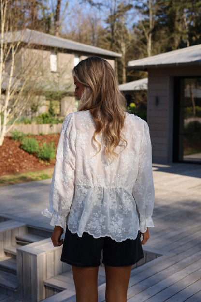 Flore blanche - Blouse brodée