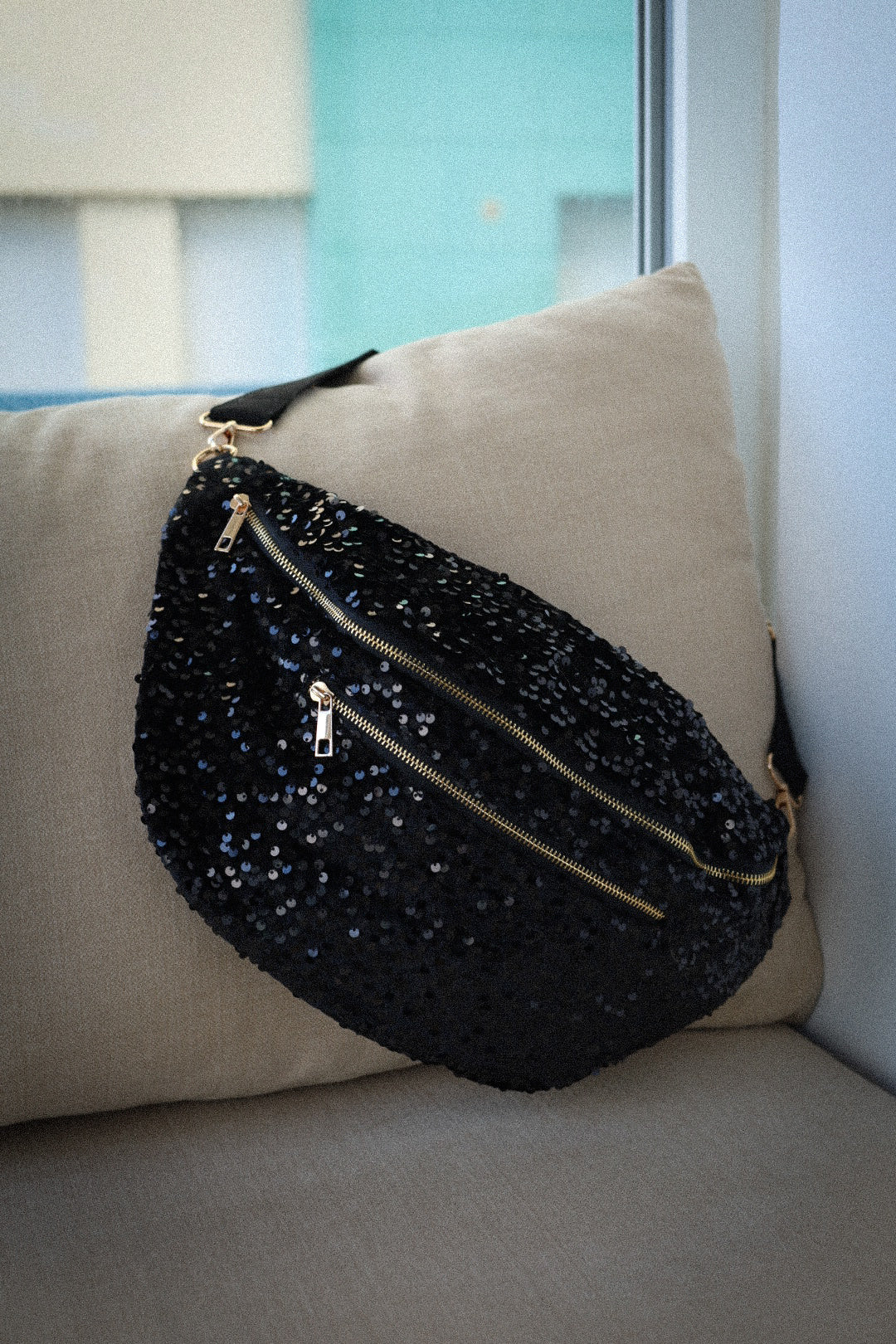 Raquel noir - Sac banane sequins XL