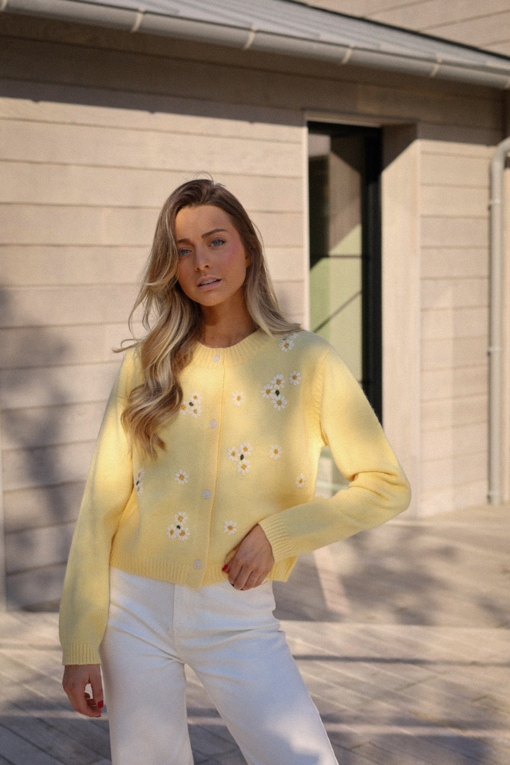 Léana jaune - Gilet brodé
