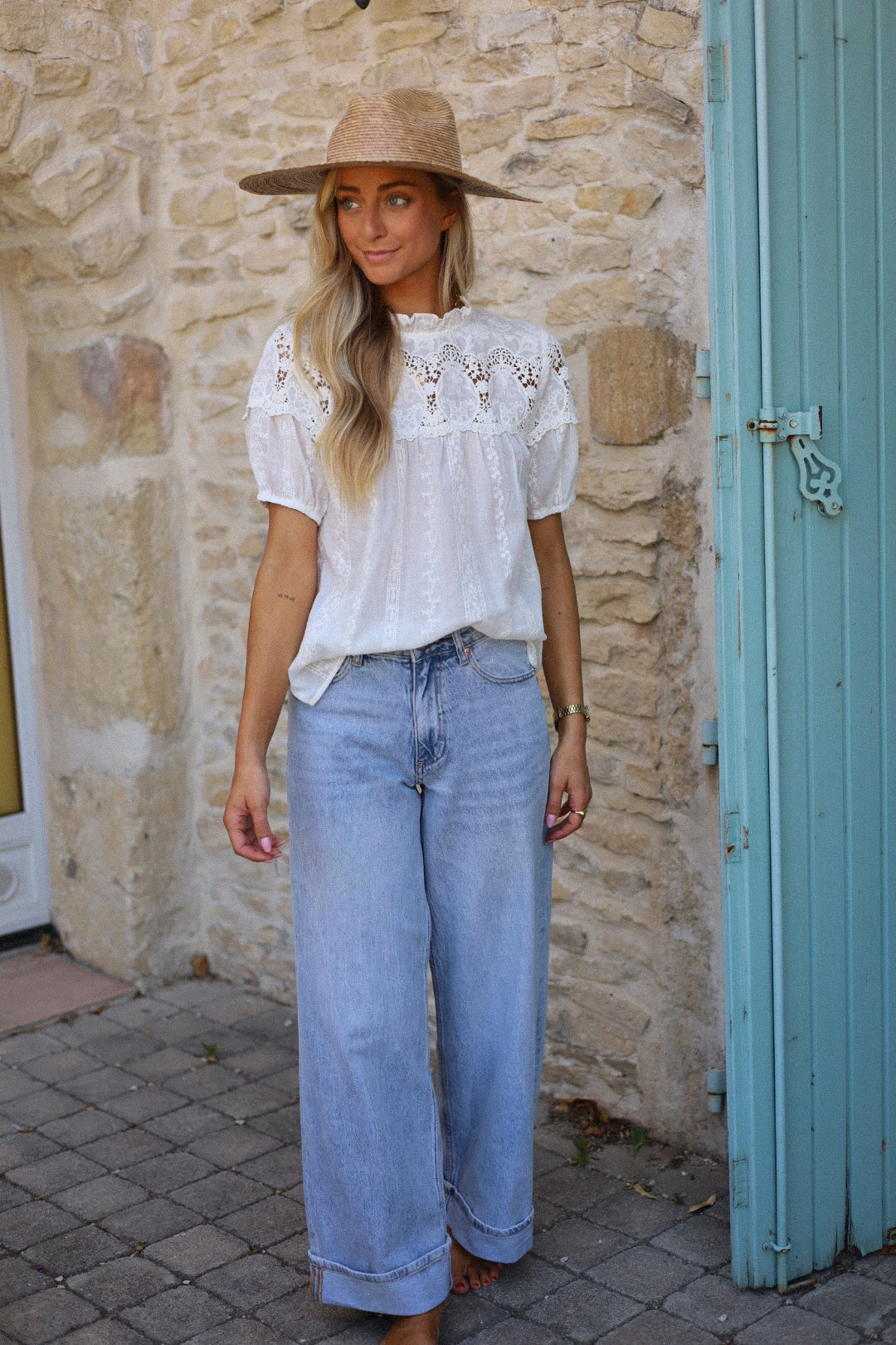 Karmen blanche - Blouse brodée