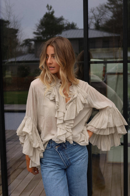 Roman beige - Blouse volantée