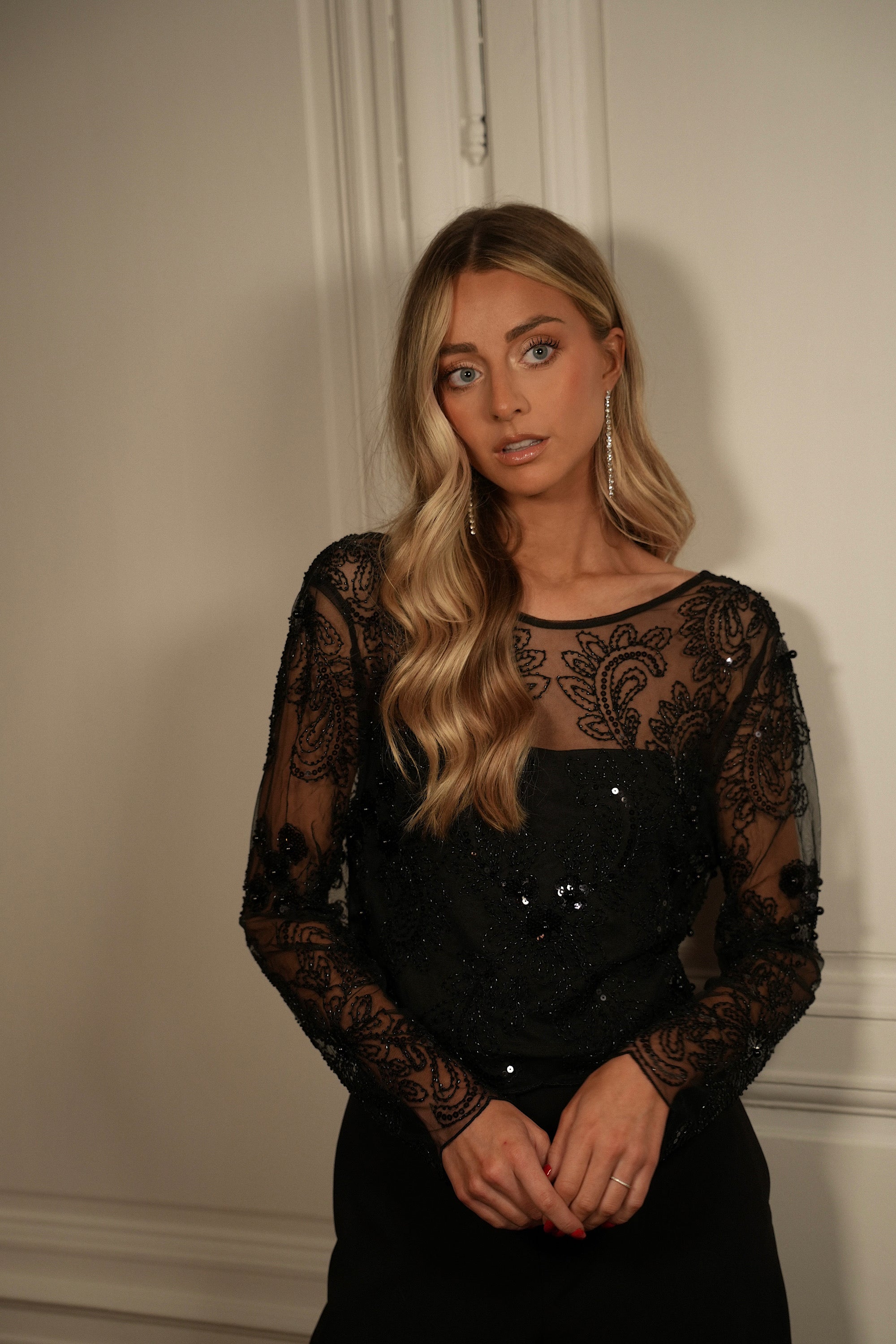 Violette noire - Blouse perlée