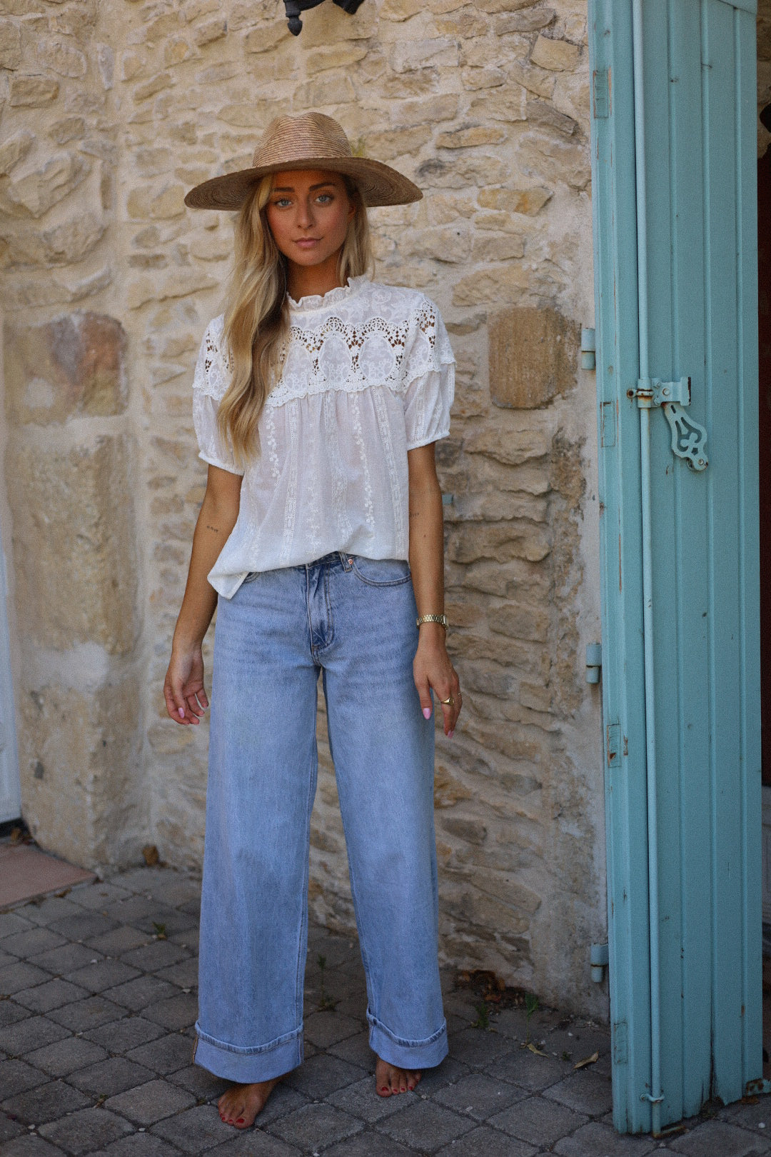 Karmen blanche - Blouse brodée