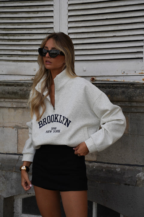 Brooklyn gris - Sweat-shirt brodé