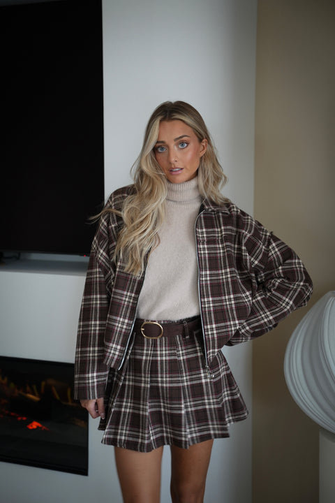 Kloé chocolat - Jupe-short à carreaux