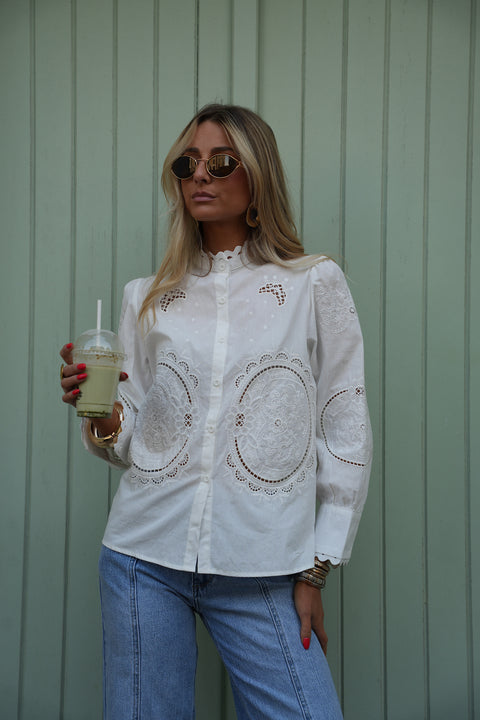 Donia blanche - Blouse brodée