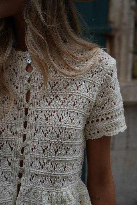 Nora beige - Blouse en crochet