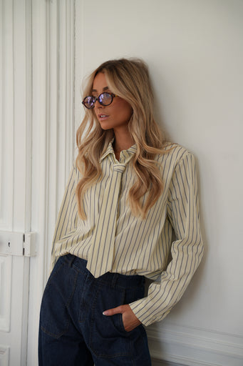 Lora jaune - Chemise cravate