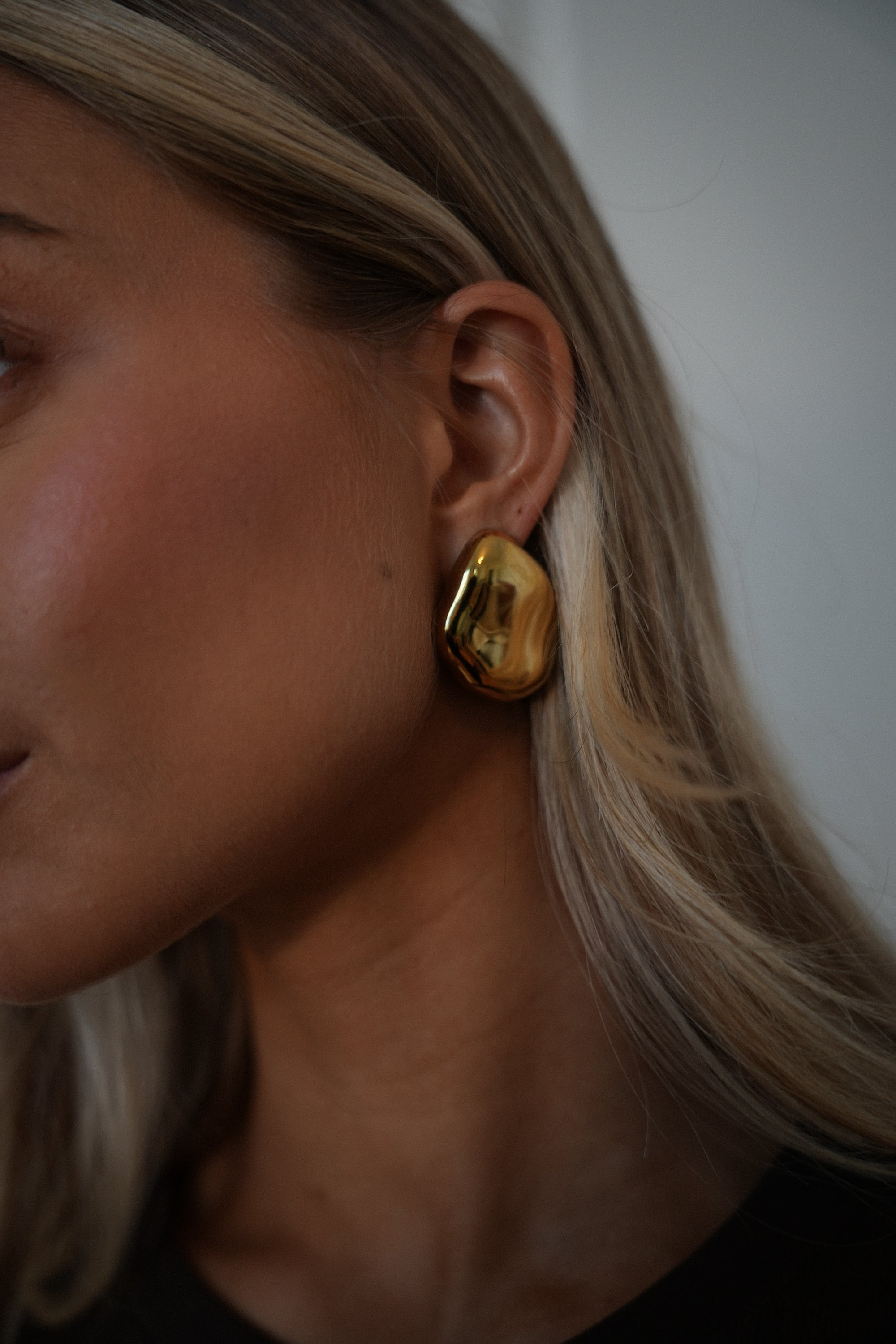 Toma dorées - Boucles d’oreilles acier