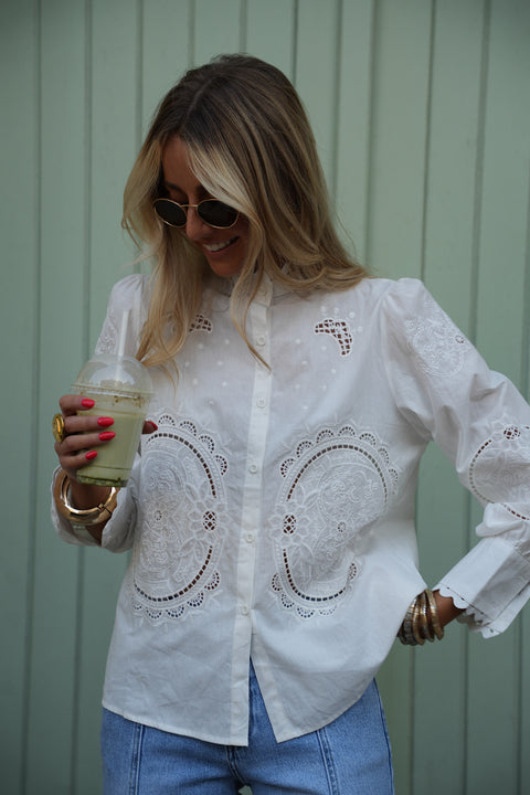 Donia blanche - Blouse brodée