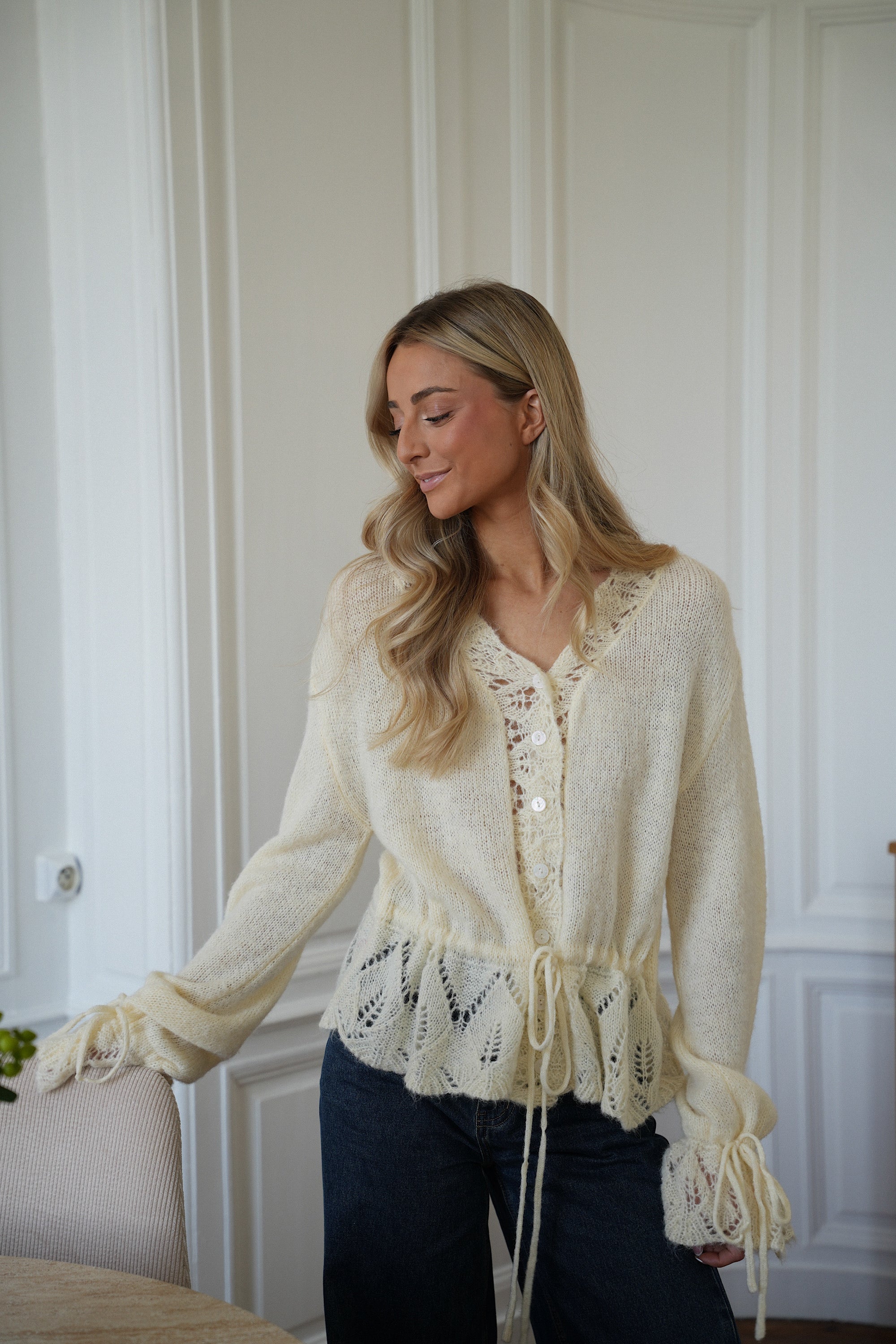 Orelia beige - Gilet brodé