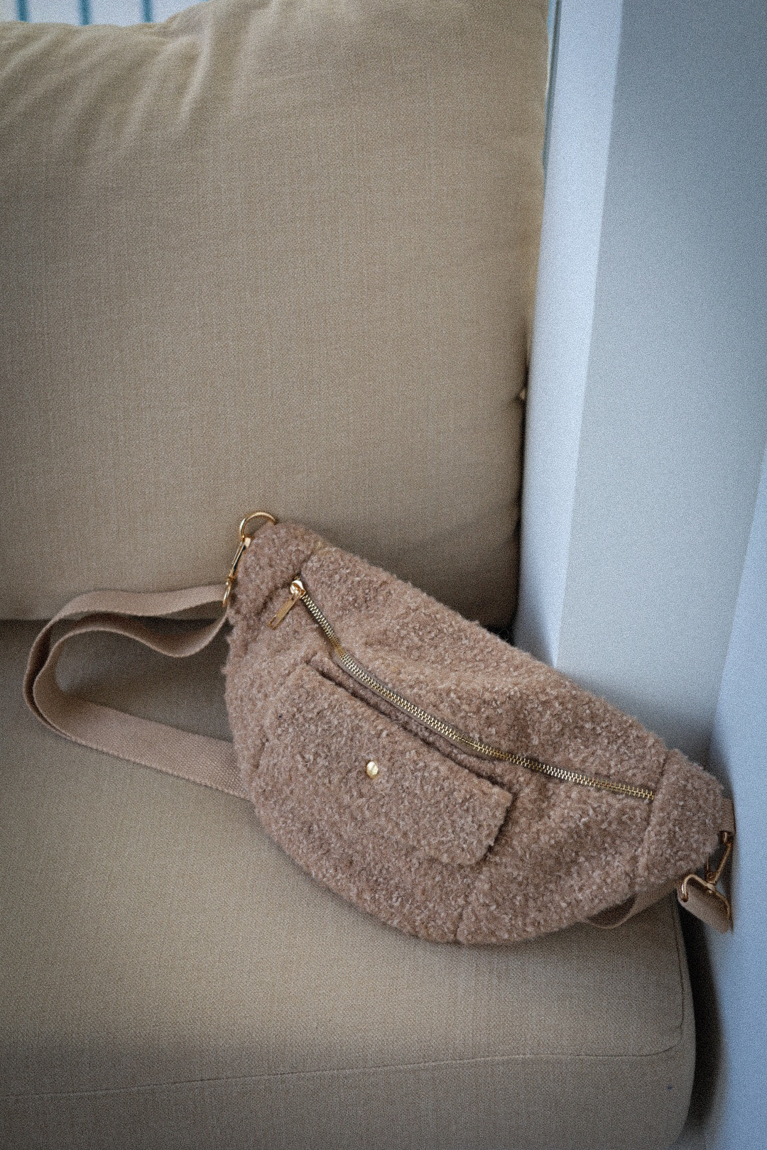 Amélia taupe - Sac banane mouton