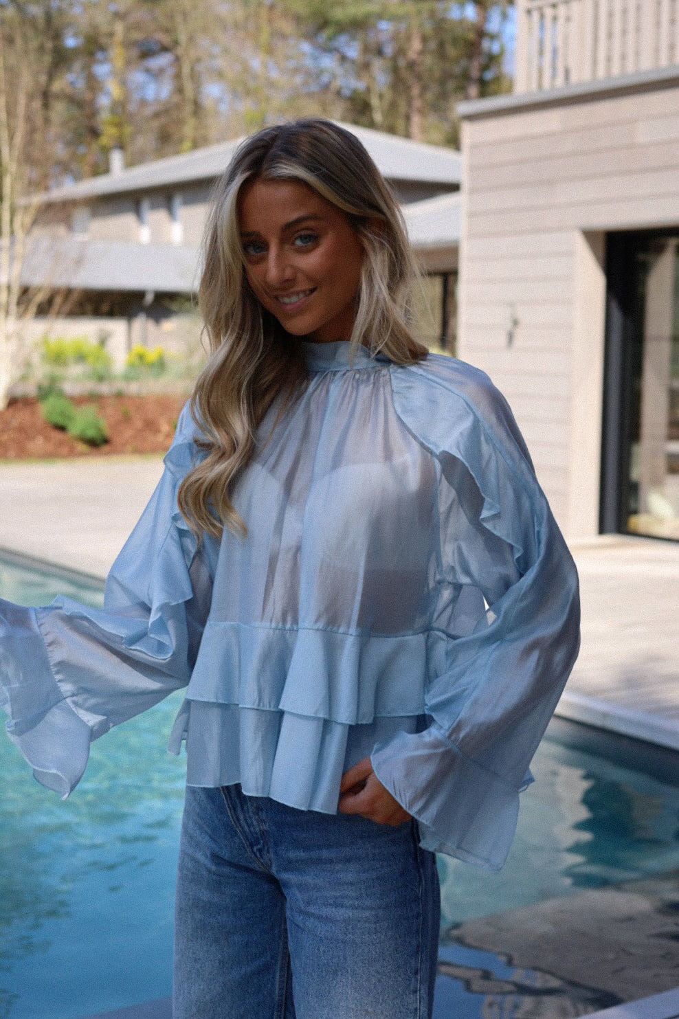 Donna bleue - Blouse volantée