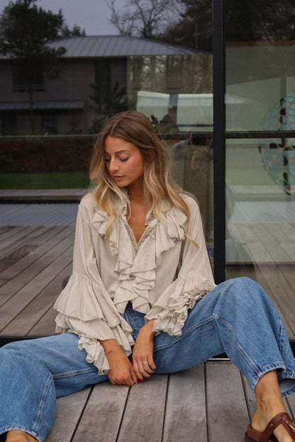 Roman beige - Blouse volantée
