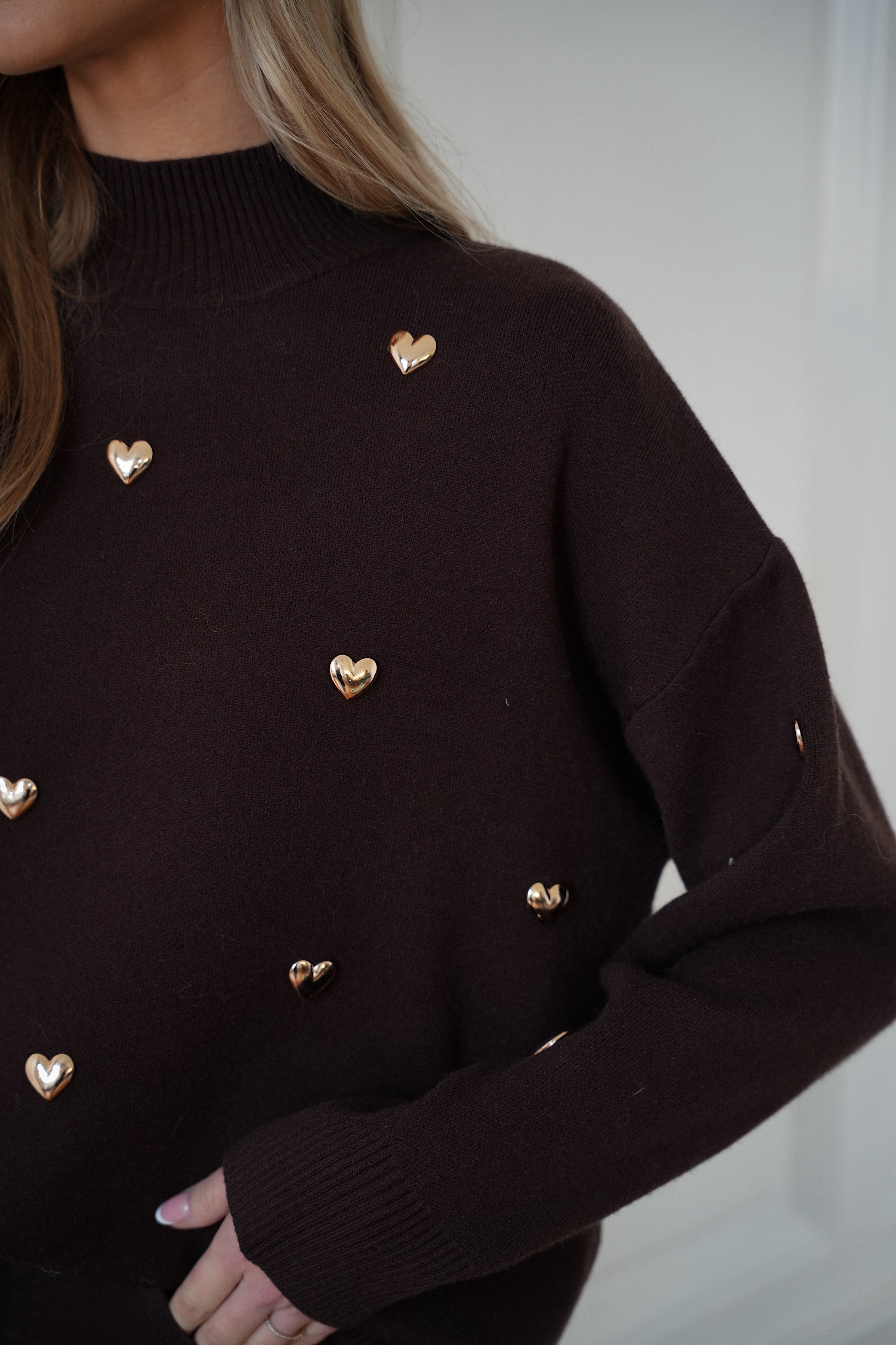 Ewen chocolat - Pull clouté