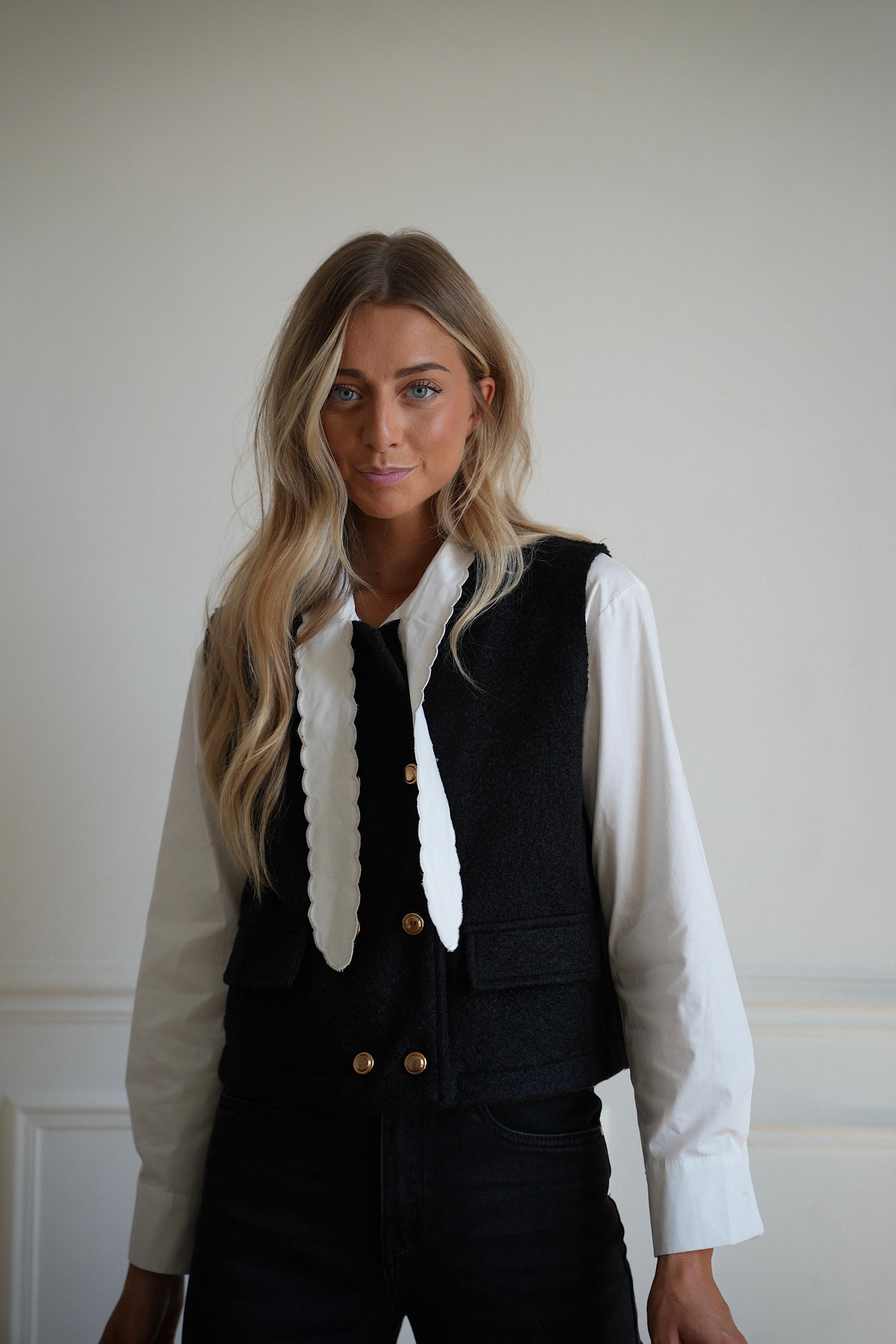 Abelle noire - Veste sans manches