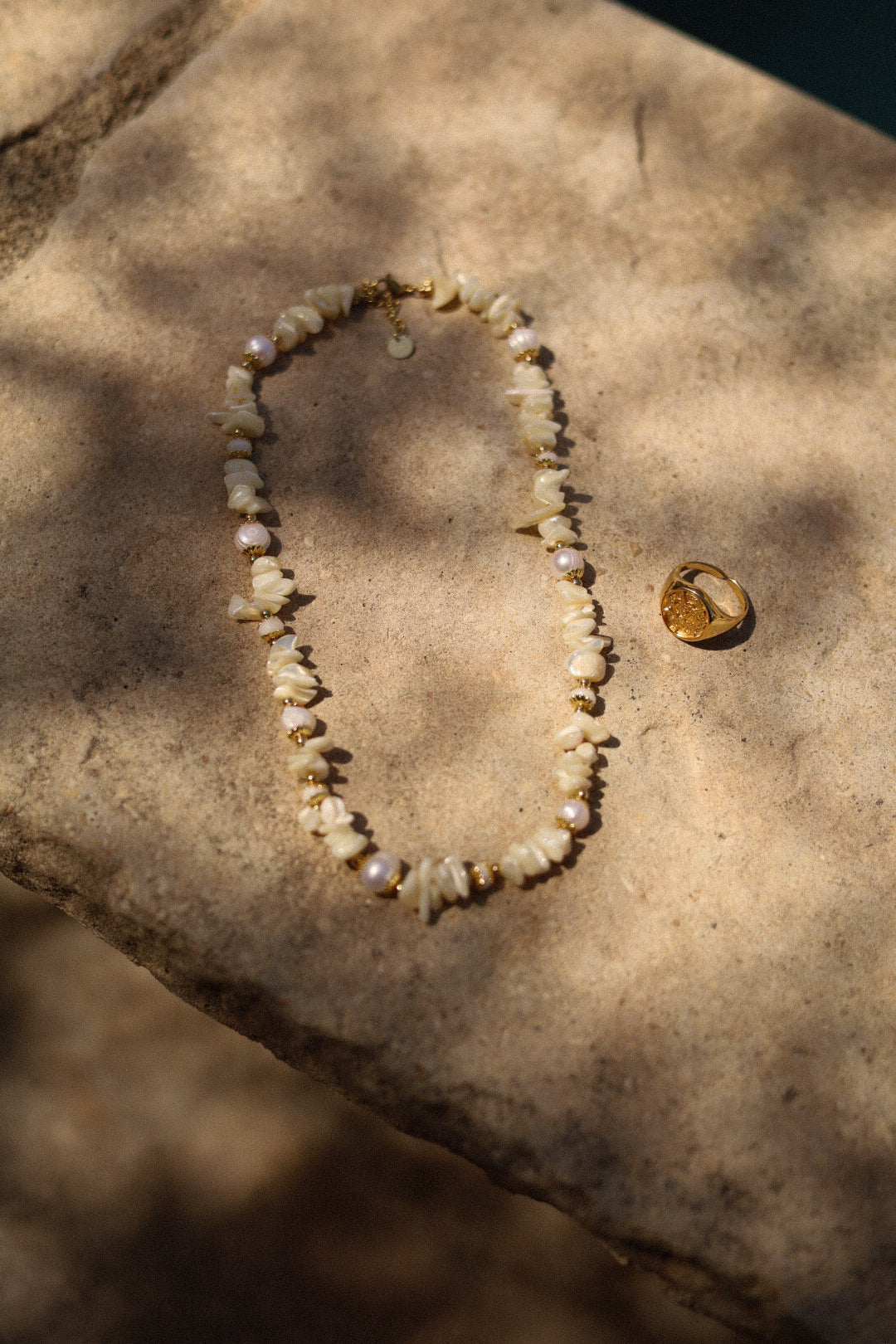 Virginia beige - Collier pierres
