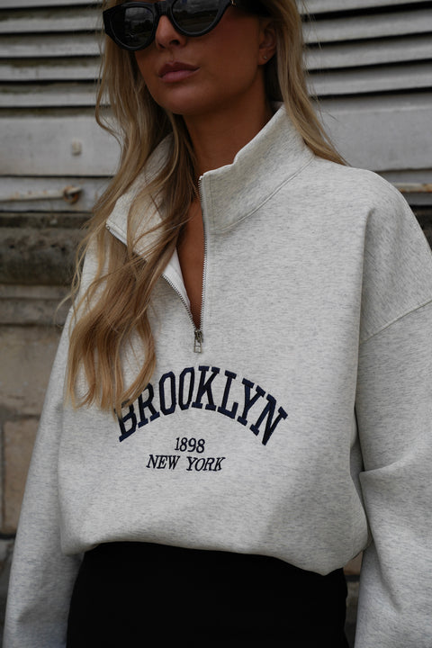 Brooklyn gris - Sweat-shirt brodé