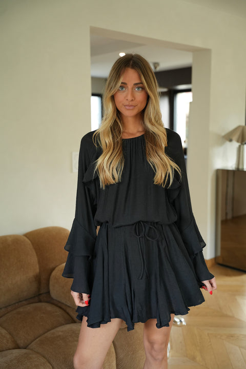 Katrina noire - Robe ceinturée